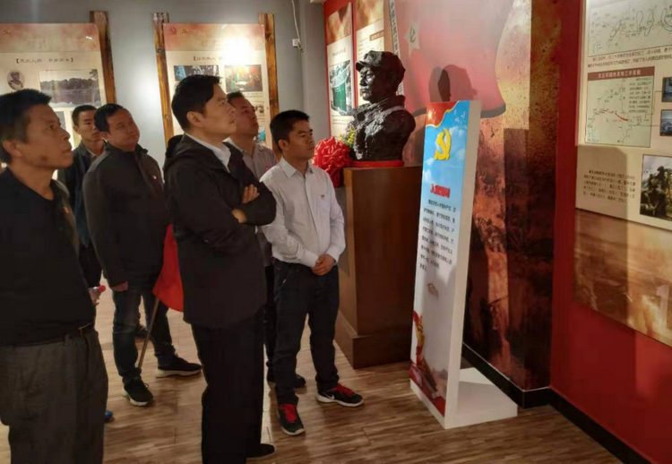 南宫NG28党支部发展“不忘初心、服膺使命”主题党日活动